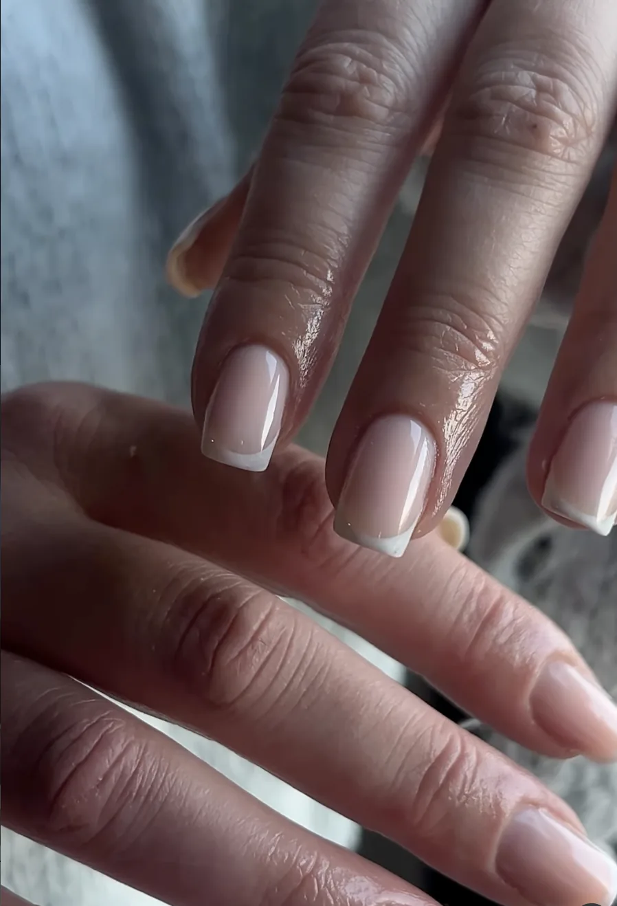 French tip manicure